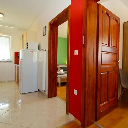Suzana 2384 Apartment *